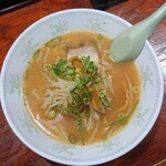Hida - ラーメン(豚骨醤油)