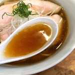 中華そば しば田 - 厚みのあるスープ