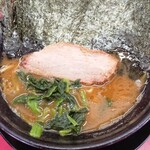 家系ラーメン 王道家 本店 - 