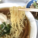 大須賀食堂 - ラーメン　麺アップ