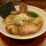 麺処 えぐち - 中華そば(830円、斜め上から)