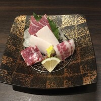 馬桜 銀座通り店 - 特上馬刺し盛り合わせ（4種）　※馬肉ステーキコース