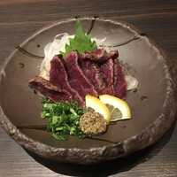 馬桜 銀座通り店 - 桜肉のタタキ特製ポン酢掛け