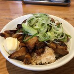 こだわり麺工房たご - チャーシュー丼(ランチ) 200円