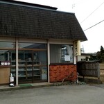 萱沼製パン - 店構え