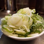 滝野川 大勝軒 - ネギの勇姿。