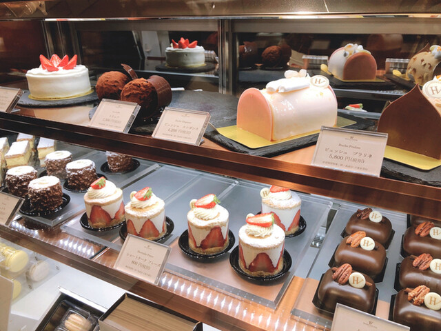 ユーゴ ヴィクトール アトレ恵比寿店 Hugo Victor 恵比寿 チョコレート 食べログ ユーゴ ヴィクトール アトレ恵比寿店 Hugo Victor 恵比寿 チョコレート 食べログ