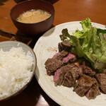 町屋酒場りとも - ランチ内容