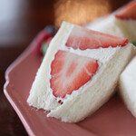 珈琲閣 - 2020年12月再訪：いちごサンド☆