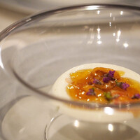 Fine bouche - 蕪のエスプーマ コンソメジュレ