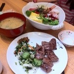 牛たん炭焼き 利久 - 