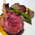 レストラン リューズ - 仔羊背肉のロースト、ポテトのコンフィーと三浦野菜のソテーを添えて
