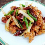 宏艶飯店 - 辣子鶏(鶏肉のピリ辛炒め)