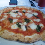 ザ キッチン サルヴァトーレ クオモ - マルゲリータ　1523円