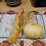 博多天ぷら やまや - 2020.08.22海の幸定食の「海老」、追加で「半熟卵」