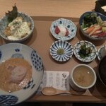 魚盛 - おかずセットが来ました