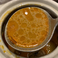 紅花別館 - 赤茶色の魅力的なカレールー