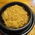 リンガーハット - 上段に揚げ麺