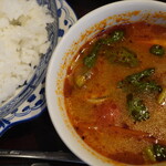 メナムのほとり - トムヤムクン