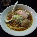 麺処 晴 - 味玉そば800円鯵の煮干スープ