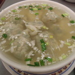 萬来亭 - ナズナと豚肉入り上海ワンタン