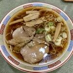中華そば イワキ - 料理写真: