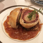 フリコトー - エゾ鹿モモ肉のパイ包み焼き