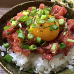 居喰処 光 - 2020/12/23
      本日の日替り まぐろユッケ丼 500円