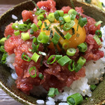 居喰処 光 - 2020/12/24
      本日の日替り まぐろユッケ丼 500円