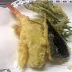 居喰処 光 - 2020/12/25
      本日の日替り 天ぷら定食 500円