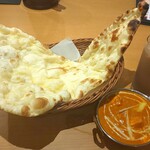 ケーケー インディアン レストラン - バターパニールマサラ ￥890   ナン ￥300