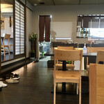 蕎麦・料理　笑人 - 背後の店内