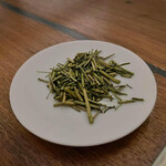 伍 - ・鬼の白骨
      
      茎茶