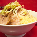 ラーメン二郎 - ラーメン小＋ニンニク多め＋青ネギ