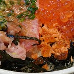 おじか - 二色丼(2020.12)