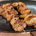 炭火やきとり・とり鍋 輪 - 