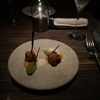 grigio la tavola - 