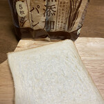 シャトレーゼ - 食パン180円税別