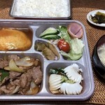 中国料理 百楽 - テイクアウト：ご飯・スープ付き
