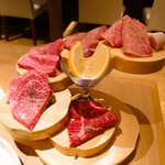 和牛放題の殿堂 秋葉原 肉屋横丁 焼肉 - 