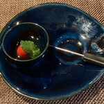 コグスダイニングカグラザカ - お口直し（蜂蜜トマト）