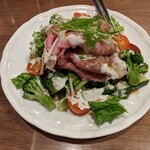ミスターとフライパン - ローストビーフサラダ（1180円）