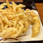 Marugame Seimen - 野菜かき揚げ 鶏天