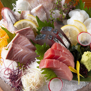 A variety of beautiful Japanese-style meal made by masters of Japanese-style meal!