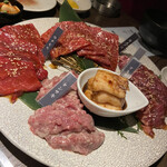 Nikugyuu Zushi Shabu Yakiniku Ni Tasu Kyuu - 