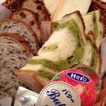 シェ・マリー - パンの盛合せ