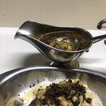 かれーの店 うどん  - 今年2度目のゴッドはバジル