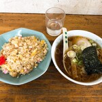 はまや - 料理写真:本日の定食(チャーハン・半ラーメン)