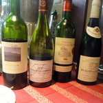 サラマンジェ・ド・イザシ・ワキサカ - グラスの赤4種