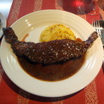 サラマンジェ・ド・イザシ・ワキサカ - バヴェットのソテー　エシャロットソース3,600円